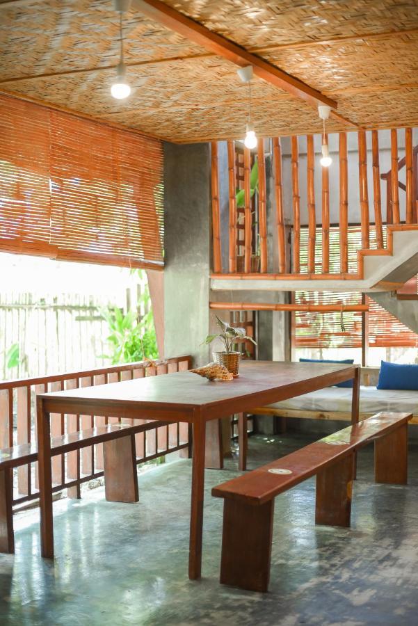 Sinag Hostel (Adults Only) General Luna  Exterior photo