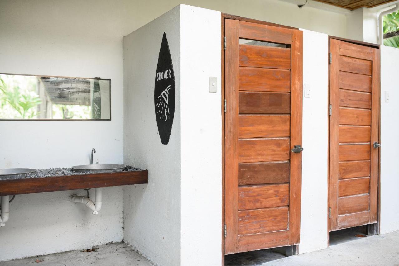 Sinag Hostel (Adults Only) General Luna  Exterior photo